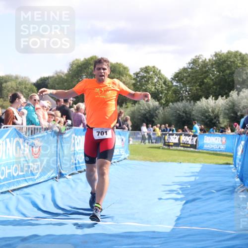 25.08.2024 - Elbe Triathlon Hamburg H.Heesch http://msf.ph/oto/6884308 25.08.2024 11:28:17 Ziel 393, 447, 633, 701 meine-sportfotos.de