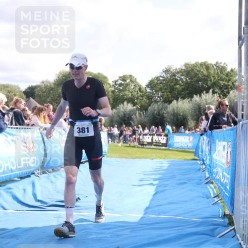 25.08.2024 - Elbe Triathlon Hamburg H.Heesch http://msf.ph/oto/6884311 25.08.2024 11:21:16 Ziel 340, 371, 381, 571, 598, 710, 764 meine-sportfotos.de