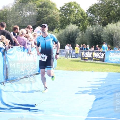 25.08.2024 - Elbe Triathlon Hamburg H.Heesch http://msf.ph/oto/6884324 25.08.2024 11:28:32 Ziel 165 meine-sportfotos.de