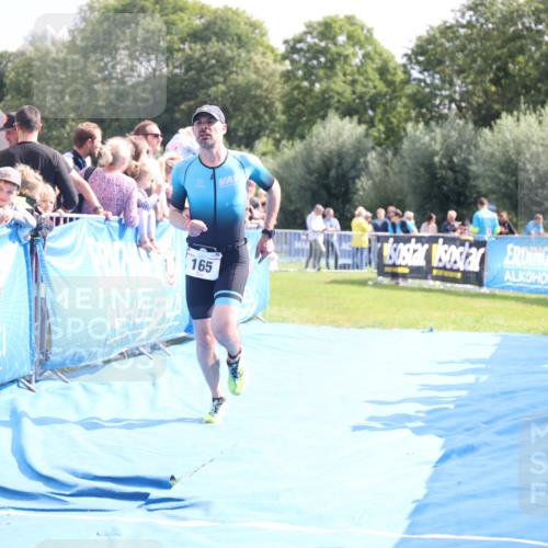 25.08.2024 - Elbe Triathlon Hamburg H.Heesch http://msf.ph/oto/6884326 25.08.2024 11:28:32 Ziel 165 meine-sportfotos.de
