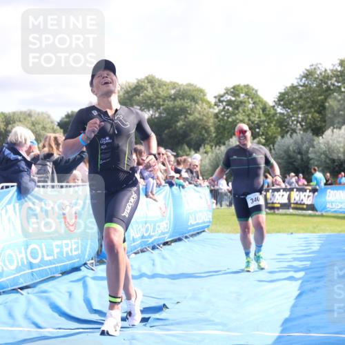 25.08.2024 - Elbe Triathlon Hamburg H.Heesch http://msf.ph/oto/6884331 25.08.2024 11:21:22 Ziel 340, 371, 381, 710 meine-sportfotos.de
