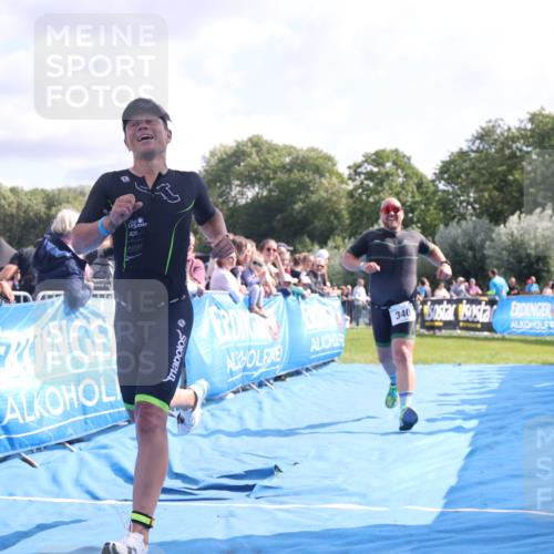25.08.2024 - Elbe Triathlon Hamburg H.Heesch http://msf.ph/oto/6884335 25.08.2024 11:21:22 Ziel 340, 371, 381, 710 meine-sportfotos.de