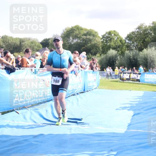 25.08.2024 - Elbe Triathlon Hamburg H.Heesch http://msf.ph/oto/6884354 25.08.2024 11:28:32 Ziel 165 meine-sportfotos.de