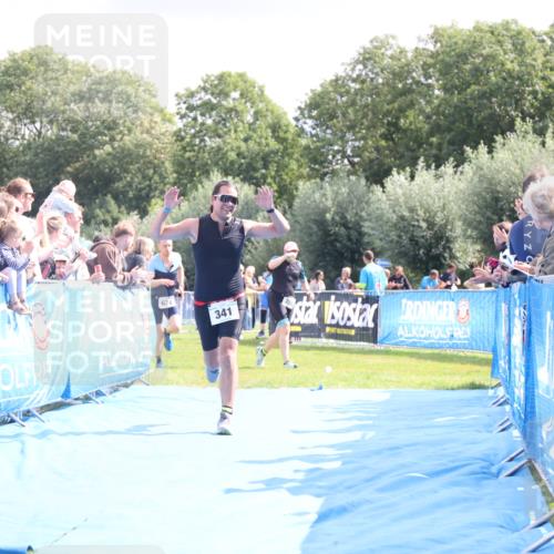 25.08.2024 - Elbe Triathlon Hamburg H.Heesch http://msf.ph/oto/6884366 25.08.2024 11:28:41 Ziel 341, 624 meine-sportfotos.de