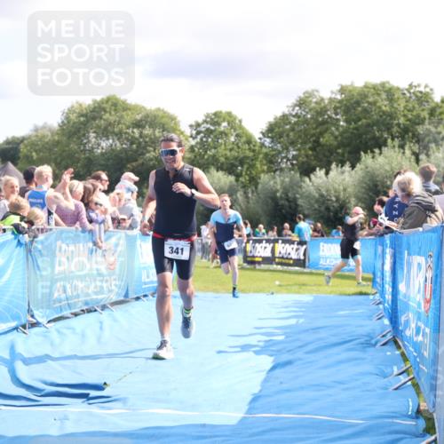 25.08.2024 - Elbe Triathlon Hamburg H.Heesch http://msf.ph/oto/6884374 25.08.2024 11:28:42 Ziel 341, 624 meine-sportfotos.de