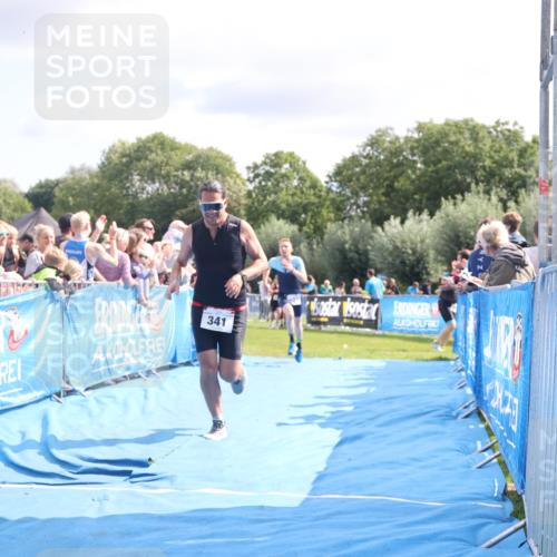 25.08.2024 - Elbe Triathlon Hamburg H.Heesch http://msf.ph/oto/6884381 25.08.2024 11:28:42 Ziel 341, 624 meine-sportfotos.de
