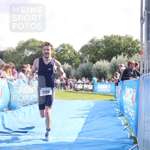 25.08.2024 - Elbe Triathlon Hamburg H.Heesch http://msf.ph/oto/6884398 25.08.2024 11:21:32 Ziel 355 meine-sportfotos.de