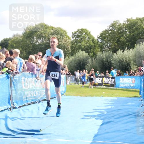 25.08.2024 - Elbe Triathlon Hamburg H.Heesch http://msf.ph/oto/6884399 25.08.2024 11:28:43 Ziel 341, 624 meine-sportfotos.de