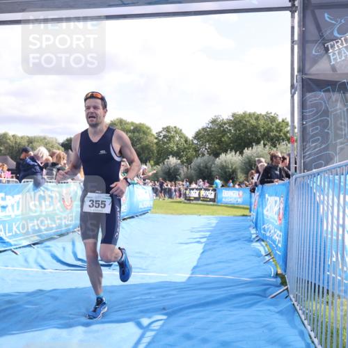 25.08.2024 - Elbe Triathlon Hamburg H.Heesch http://msf.ph/oto/6884409 25.08.2024 11:21:32 Ziel 355 meine-sportfotos.de