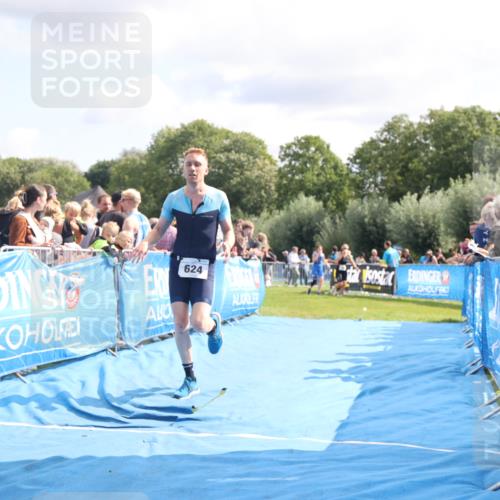 25.08.2024 - Elbe Triathlon Hamburg H.Heesch http://msf.ph/oto/6884410 25.08.2024 11:28:44 Ziel 341, 624 meine-sportfotos.de