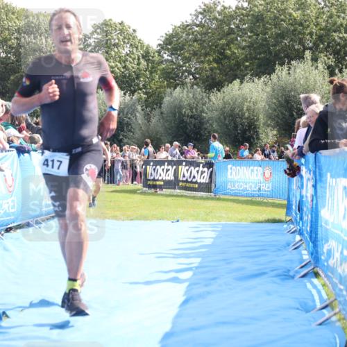 25.08.2024 - Elbe Triathlon Hamburg H.Heesch http://msf.ph/oto/6884427 25.08.2024 11:21:41 Ziel 417 meine-sportfotos.de
