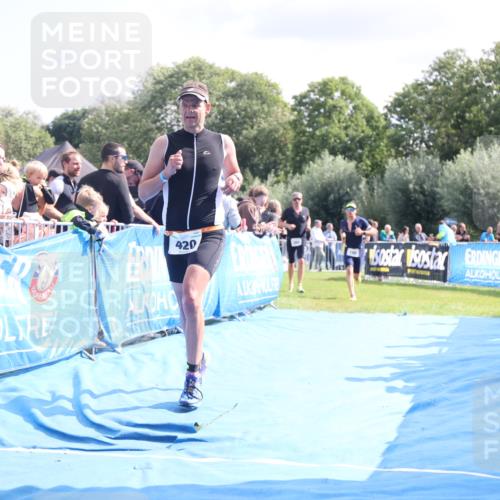 25.08.2024 - Elbe Triathlon Hamburg H.Heesch http://msf.ph/oto/6884432 25.08.2024 11:28:53 Ziel 384, 420, 746 meine-sportfotos.de