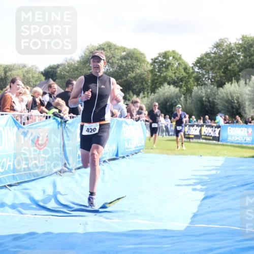 25.08.2024 - Elbe Triathlon Hamburg H.Heesch http://msf.ph/oto/6884438 25.08.2024 11:28:53 Ziel 384, 420, 746 meine-sportfotos.de