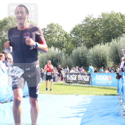 25.08.2024 - Elbe Triathlon Hamburg H.Heesch http://msf.ph/oto/6884441 25.08.2024 11:21:41 Ziel 417 meine-sportfotos.de