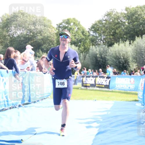 25.08.2024 - Elbe Triathlon Hamburg H.Heesch http://msf.ph/oto/6884464 25.08.2024 11:28:56 Ziel 384, 420, 746 meine-sportfotos.de