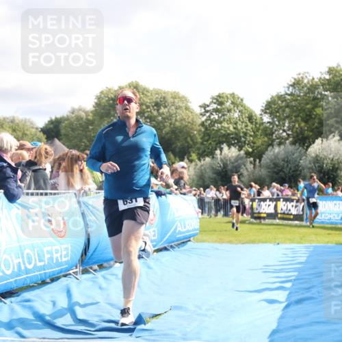 25.08.2024 - Elbe Triathlon Hamburg H.Heesch http://msf.ph/oto/6884479 25.08.2024 11:21:53 Ziel 441, 631, 652, 1850 meine-sportfotos.de