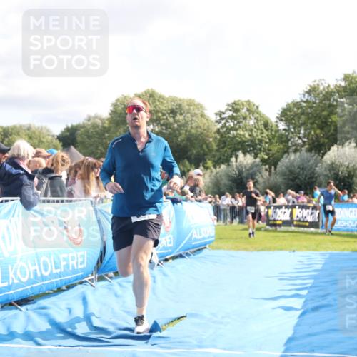 25.08.2024 - Elbe Triathlon Hamburg H.Heesch http://msf.ph/oto/6884480 25.08.2024 11:21:53 Ziel 441, 631, 652, 1850 meine-sportfotos.de