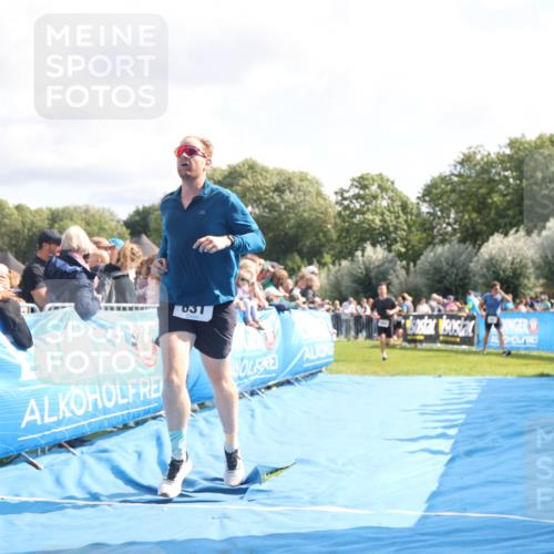 25.08.2024 - Elbe Triathlon Hamburg H.Heesch http://msf.ph/oto/6884486 25.08.2024 11:21:53 Ziel 441, 631, 652, 1850 meine-sportfotos.de