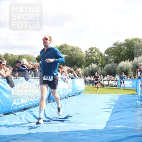 25.08.2024 - Elbe Triathlon Hamburg H.Heesch http://msf.ph/oto/6884488 25.08.2024 11:21:53 Ziel 441, 631, 652, 1850 meine-sportfotos.de