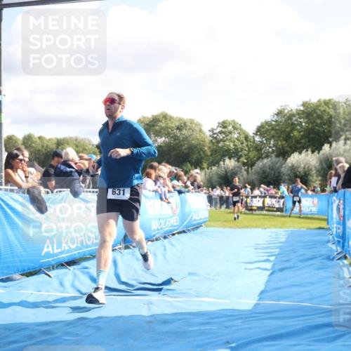 25.08.2024 - Elbe Triathlon Hamburg H.Heesch http://msf.ph/oto/6884490 25.08.2024 11:21:54 Ziel 441, 631, 652, 1850 meine-sportfotos.de