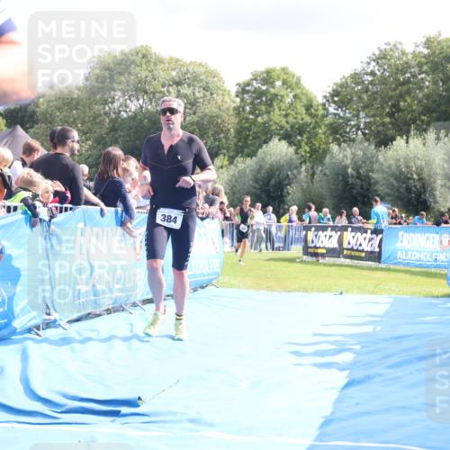 25.08.2024 - Elbe Triathlon Hamburg H.Heesch http://msf.ph/oto/6884491 25.08.2024 11:28:57 Ziel 384, 389, 420, 746 meine-sportfotos.de