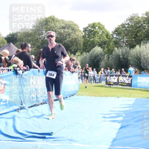 25.08.2024 - Elbe Triathlon Hamburg H.Heesch http://msf.ph/oto/6884501 25.08.2024 11:28:58 Ziel 384, 389, 420, 746 meine-sportfotos.de