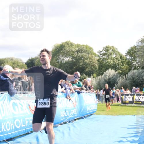 25.08.2024 - Elbe Triathlon Hamburg H.Heesch http://msf.ph/oto/6884504 25.08.2024 11:21:57 Ziel 441, 631, 652, 1850 meine-sportfotos.de