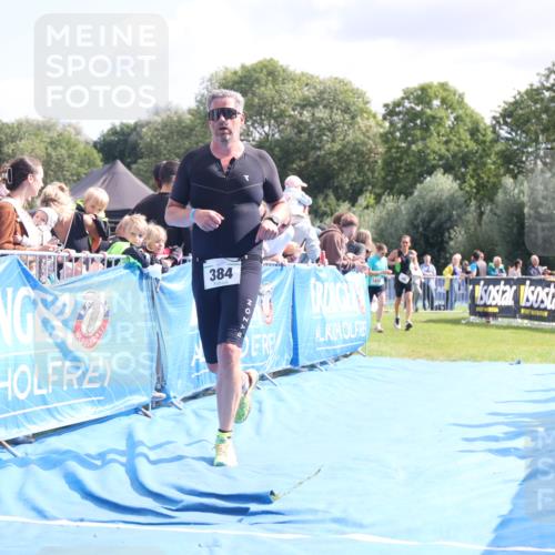 25.08.2024 - Elbe Triathlon Hamburg H.Heesch http://msf.ph/oto/6884516 25.08.2024 11:28:58 Ziel 384, 389, 420, 746 meine-sportfotos.de