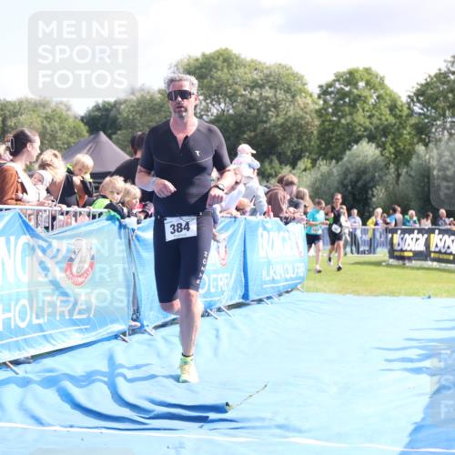 25.08.2024 - Elbe Triathlon Hamburg H.Heesch http://msf.ph/oto/6884518 25.08.2024 11:28:58 Ziel 384, 389, 420, 746 meine-sportfotos.de