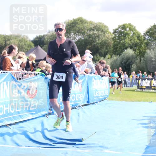 25.08.2024 - Elbe Triathlon Hamburg H.Heesch http://msf.ph/oto/6884522 25.08.2024 11:28:58 Ziel 384, 389, 420, 746 meine-sportfotos.de