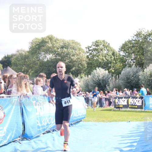 25.08.2024 - Elbe Triathlon Hamburg H.Heesch http://msf.ph/oto/6884531 25.08.2024 11:22:01 Ziel 441, 559, 1850 meine-sportfotos.de