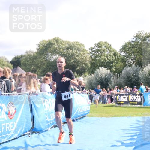 25.08.2024 - Elbe Triathlon Hamburg H.Heesch http://msf.ph/oto/6884535 25.08.2024 11:22:01 Ziel 441, 559, 1850 meine-sportfotos.de