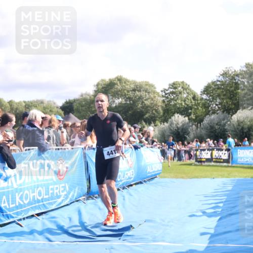 25.08.2024 - Elbe Triathlon Hamburg H.Heesch http://msf.ph/oto/6884547 25.08.2024 11:22:02 Ziel 441, 559, 1850 meine-sportfotos.de