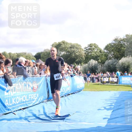 25.08.2024 - Elbe Triathlon Hamburg H.Heesch http://msf.ph/oto/6884549 25.08.2024 11:22:02 Ziel 441, 559, 1850 meine-sportfotos.de