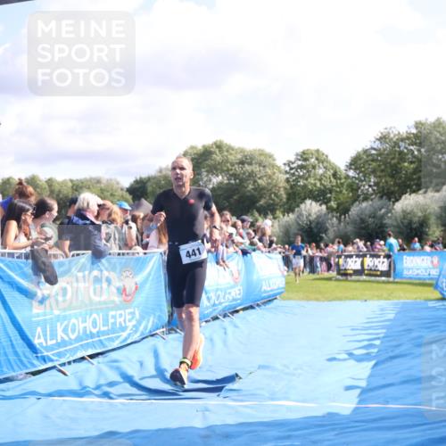 25.08.2024 - Elbe Triathlon Hamburg H.Heesch http://msf.ph/oto/6884551 25.08.2024 11:22:02 Ziel 441, 559, 1850 meine-sportfotos.de