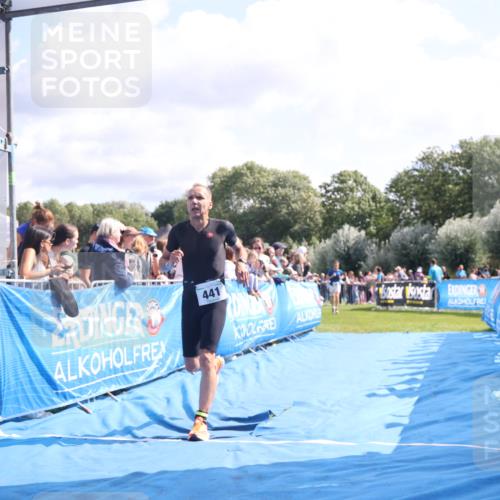 25.08.2024 - Elbe Triathlon Hamburg H.Heesch http://msf.ph/oto/6884555 25.08.2024 11:22:02 Ziel 441, 559, 1850 meine-sportfotos.de