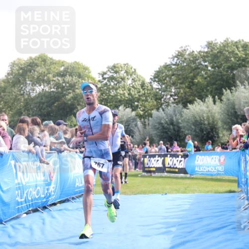 25.08.2024 - Elbe Triathlon Hamburg H.Heesch http://msf.ph/oto/6884597 25.08.2024 11:22:19 Ziel 322, 720, 724, 767 meine-sportfotos.de