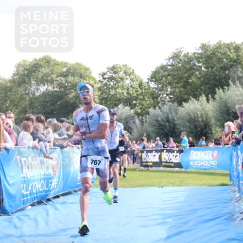 25.08.2024 - Elbe Triathlon Hamburg H.Heesch http://msf.ph/oto/6884599 25.08.2024 11:22:19 Ziel 322, 720, 724, 767 meine-sportfotos.de
