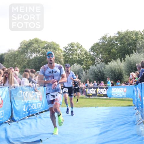25.08.2024 - Elbe Triathlon Hamburg H.Heesch http://msf.ph/oto/6884607 25.08.2024 11:22:19 Ziel 322, 720, 724, 767 meine-sportfotos.de