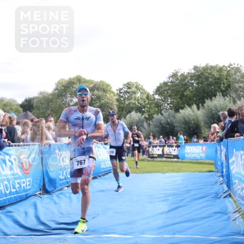 25.08.2024 - Elbe Triathlon Hamburg H.Heesch http://msf.ph/oto/6884617 25.08.2024 11:22:19 Ziel 322, 720, 724, 767 meine-sportfotos.de