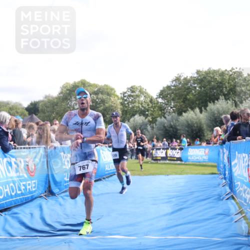 25.08.2024 - Elbe Triathlon Hamburg H.Heesch http://msf.ph/oto/6884619 25.08.2024 11:22:19 Ziel 322, 720, 724, 767 meine-sportfotos.de