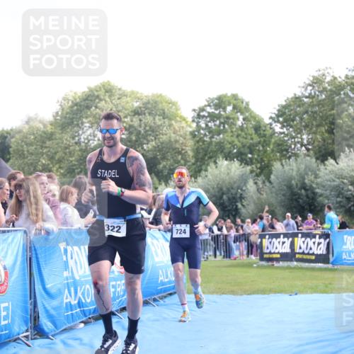 25.08.2024 - Elbe Triathlon Hamburg H.Heesch http://msf.ph/oto/6884654 25.08.2024 11:22:23 Ziel 322, 699, 720, 724, 767 meine-sportfotos.de
