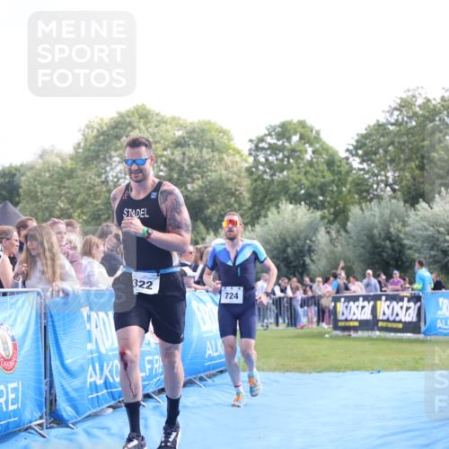 25.08.2024 - Elbe Triathlon Hamburg H.Heesch http://msf.ph/oto/6884656 25.08.2024 11:22:23 Ziel 322, 699, 720, 724, 767 meine-sportfotos.de