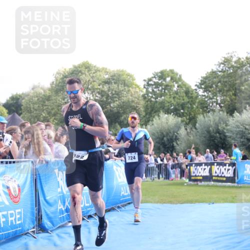 25.08.2024 - Elbe Triathlon Hamburg H.Heesch http://msf.ph/oto/6884660 25.08.2024 11:22:23 Ziel 322, 699, 720, 724, 767 meine-sportfotos.de