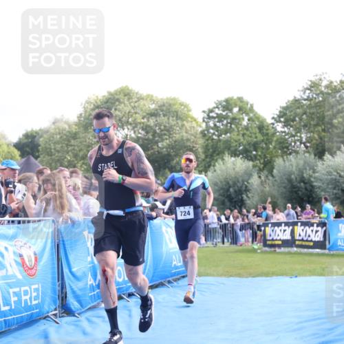 25.08.2024 - Elbe Triathlon Hamburg H.Heesch http://msf.ph/oto/6884661 25.08.2024 11:22:23 Ziel 322, 699, 720, 724, 767 meine-sportfotos.de