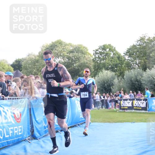 25.08.2024 - Elbe Triathlon Hamburg H.Heesch http://msf.ph/oto/6884663 25.08.2024 11:22:23 Ziel 322, 699, 720, 724, 767 meine-sportfotos.de