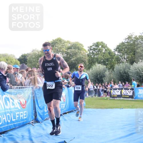 25.08.2024 - Elbe Triathlon Hamburg H.Heesch http://msf.ph/oto/6884667 25.08.2024 11:22:23 Ziel 322, 699, 720, 724, 767 meine-sportfotos.de