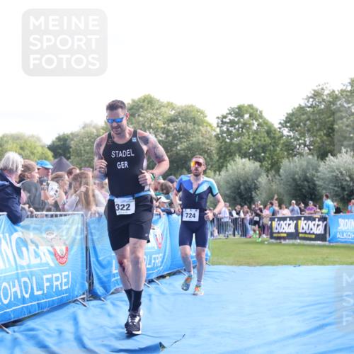 25.08.2024 - Elbe Triathlon Hamburg H.Heesch http://msf.ph/oto/6884670 25.08.2024 11:22:23 Ziel 322, 699, 720, 724, 767 meine-sportfotos.de