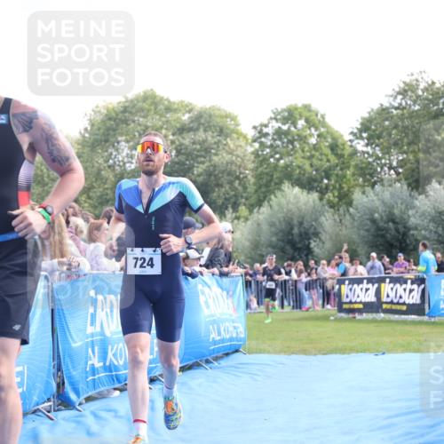 25.08.2024 - Elbe Triathlon Hamburg H.Heesch http://msf.ph/oto/6884679 25.08.2024 11:22:24 Ziel 322, 699, 720, 724, 767 meine-sportfotos.de