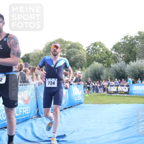 25.08.2024 - Elbe Triathlon Hamburg H.Heesch http://msf.ph/oto/6884695 25.08.2024 11:22:25 Ziel 322, 699, 720, 724, 767 meine-sportfotos.de